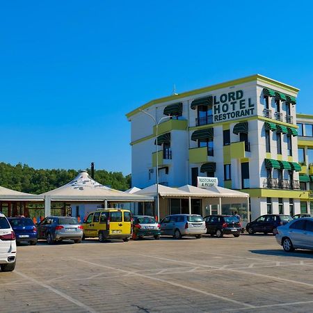 Lord Hotel Tirana Exterior foto