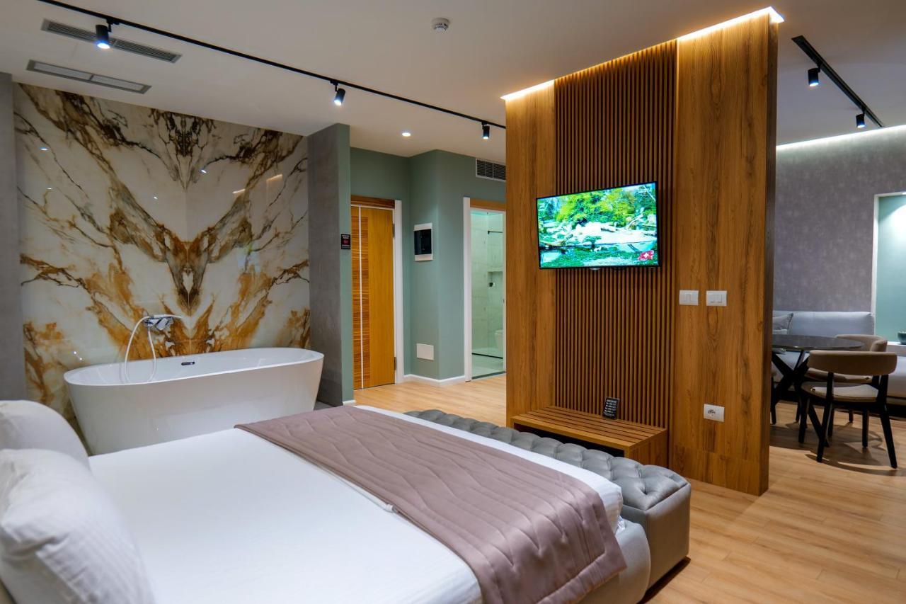 Lord Hotel Tirana Vorë Exterior foto